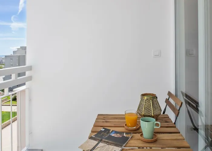 Comfortable 3-bedroom With Balcony And Fast Wi-fi - 10 Minutes From Old Town * Split