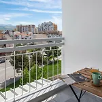 Comfortable 3-bedroom With Balcony And Fast Wi-fi - 10 Minutes From Old Town Apartment