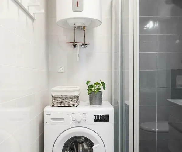 Appartement Comfortable 3-bedroom With Balcony And Fast Wi-fi - 10 Minutes From Old Town